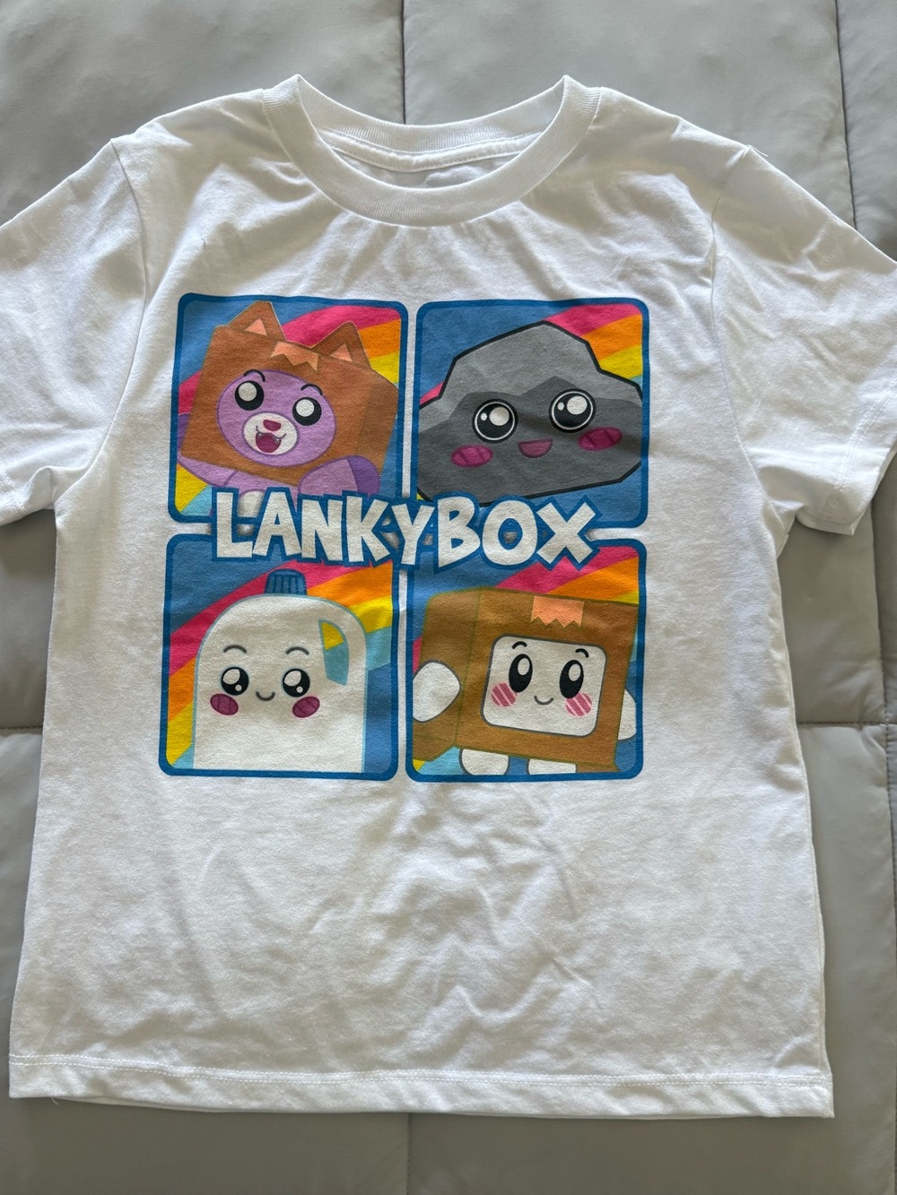 BNW Boys Lanky Box Clipped Characters Graphic Tee, Size M